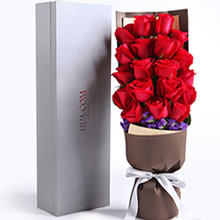 一往情深--精品玫瑰礼盒:19枝红玫瑰，勿忘我适量