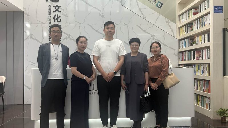 行业背景：传媒行业的发展与代办机构的需求